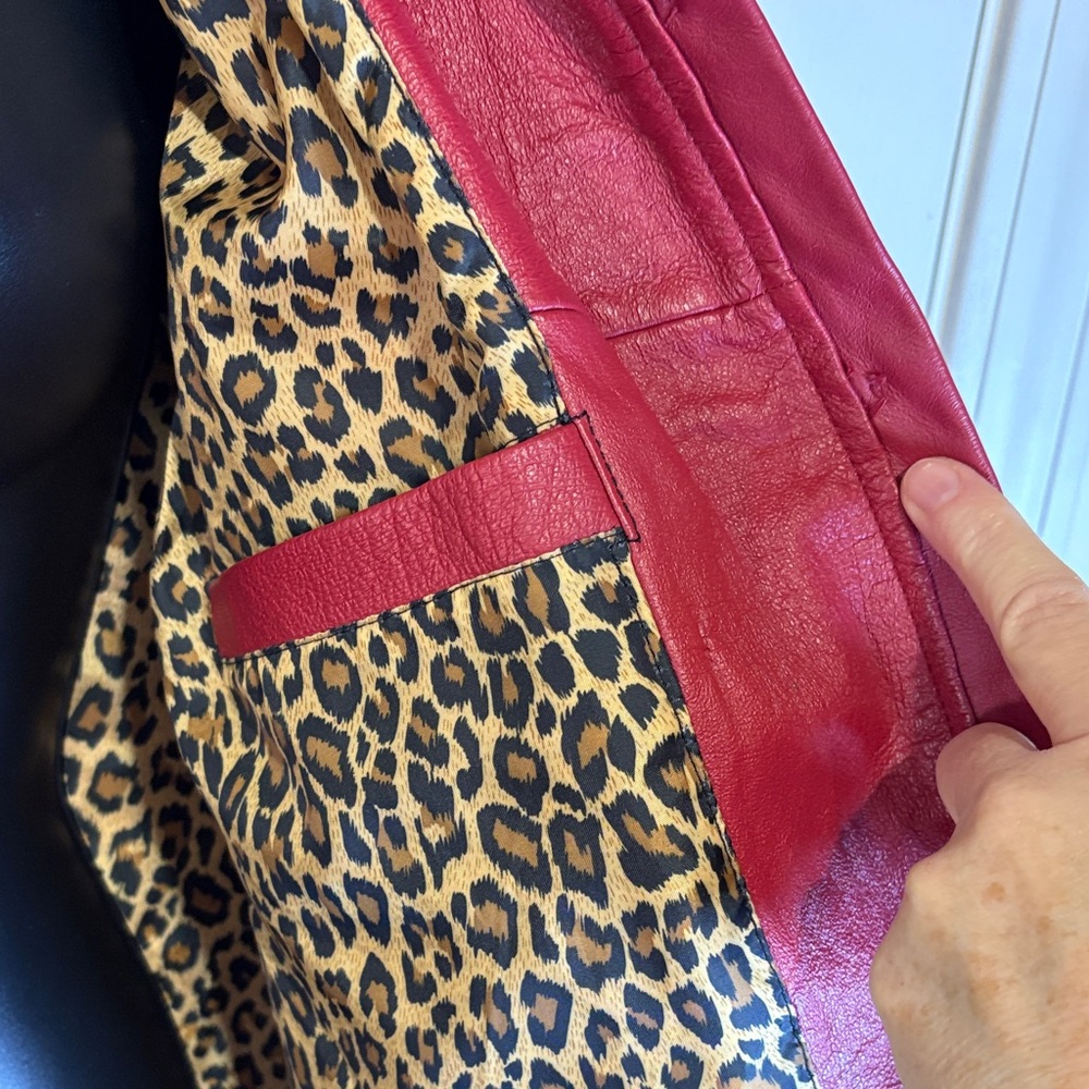 Vintage Women’s Newport News 100% Red Leather Trench Coat /Leopard Lining Sz L - Picture 4 of 11